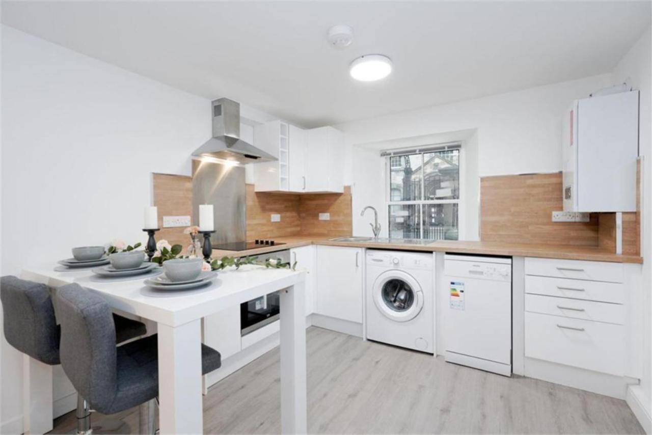 Royal Mile Old Town Apartment Edimburgo Esterno foto
